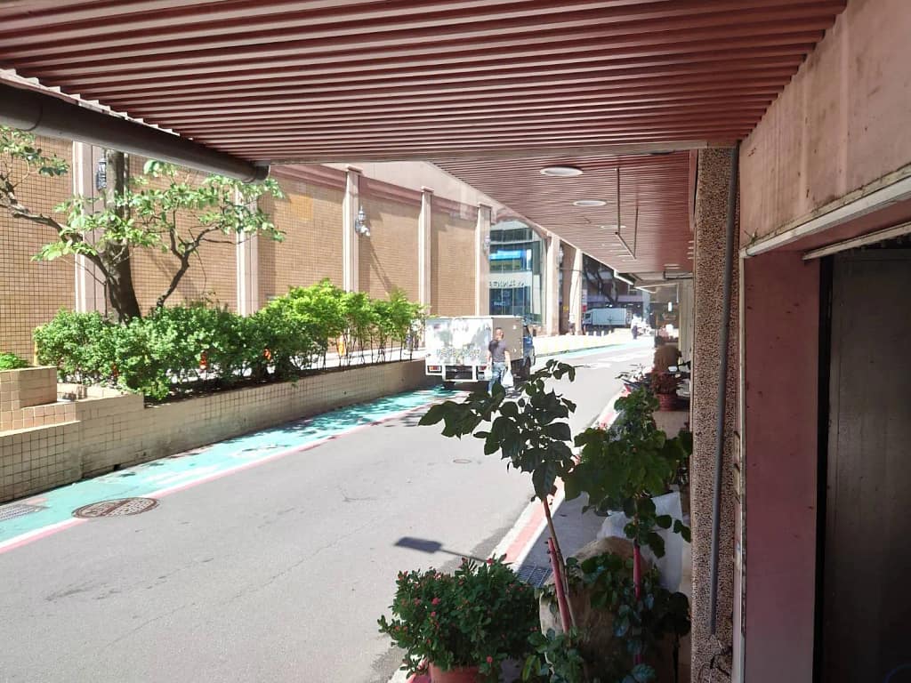 標線型人行道。攝於台北市